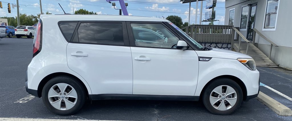 2016 Kia Soul Base's photo