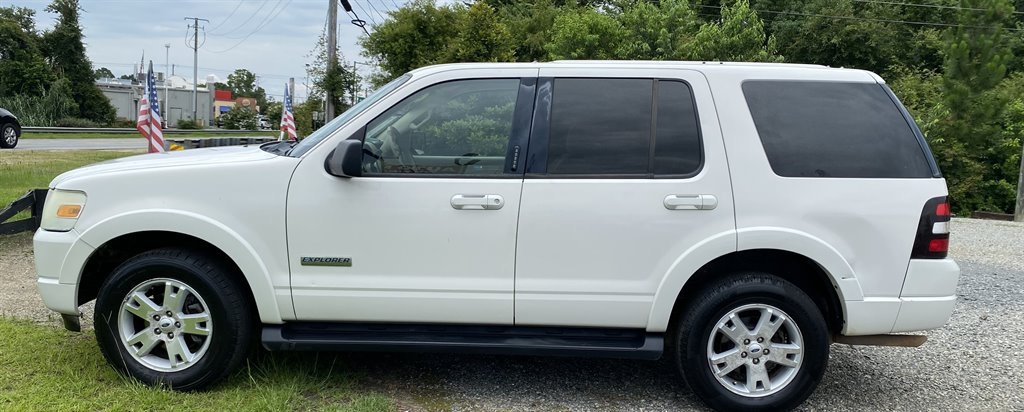 2008 Ford Explorer XLT 4.0's photo